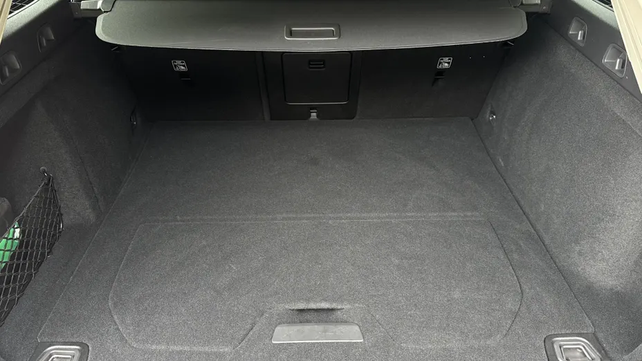 VOLVO V60 V60 B4 D Plus Dark aut
