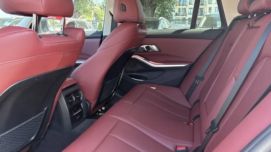BMW Seria 3 318d mHEV aut