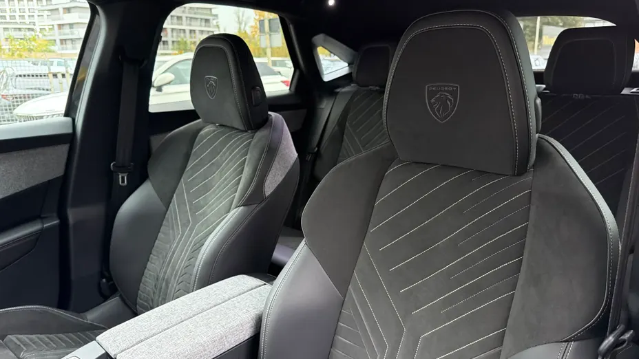 PEUGEOT 3008 3008 1.2 PureTech mHEV GT e-DCS6