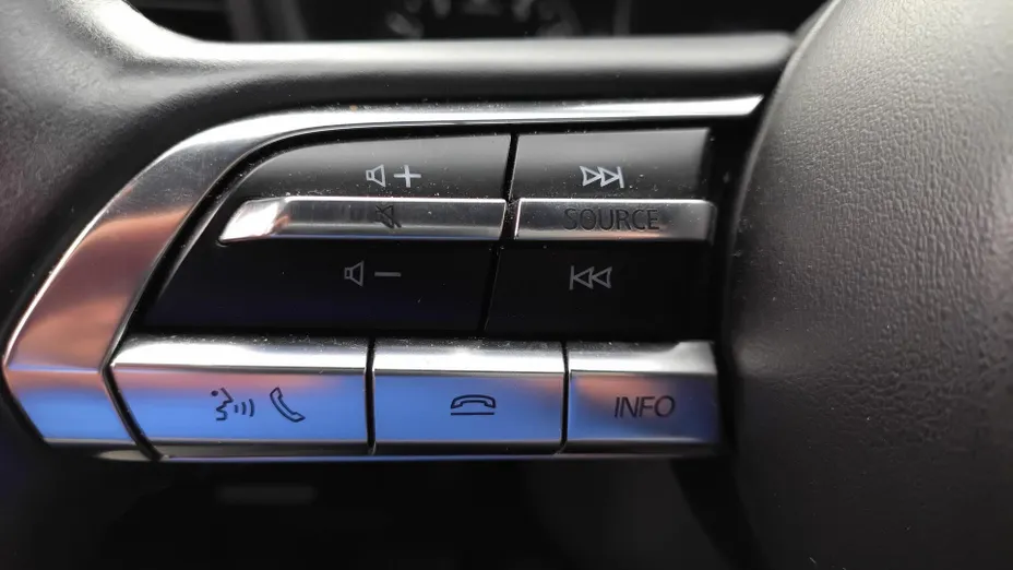 MAZDA 3 3 2.0 mHEV Kanjo