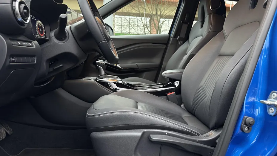 NISSAN Juke Juke 1.6 Hybrid Tekna AMT