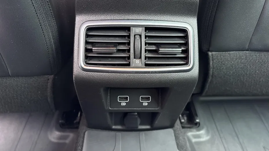 RENAULT Megane Megane 1.3 TCe Intens EDC