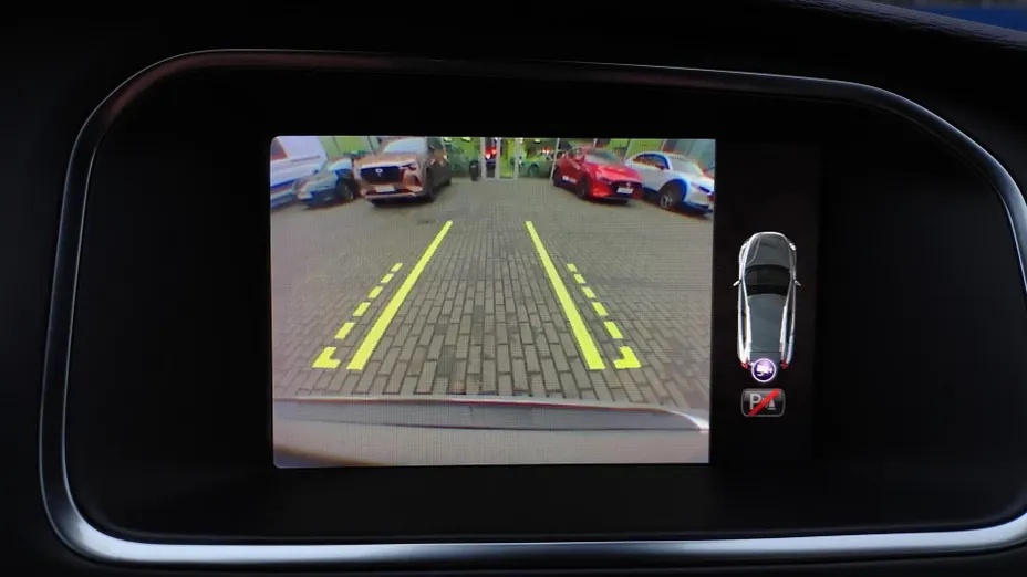 VOLVO V40 Cross Country V40 CC T3 Drive-E Summum aut