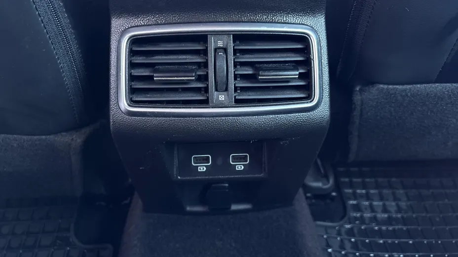 RENAULT Megane Megane 1.3 TCe FAP Intens EDC