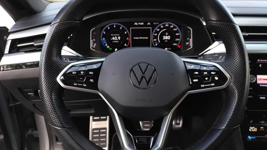 VOLKSWAGEN Arteon Arteon 2.0 TSI R-Line DSG