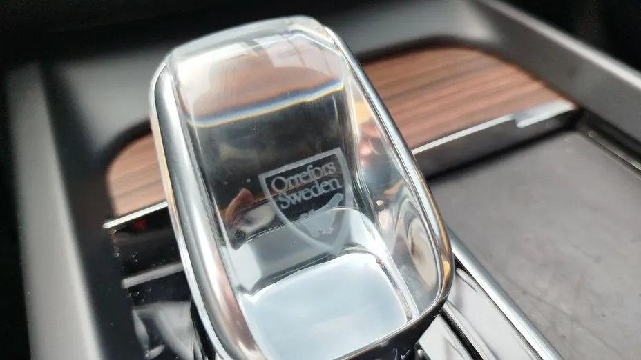 VOLVO XC60 XC60 B4 B Plus Dark aut