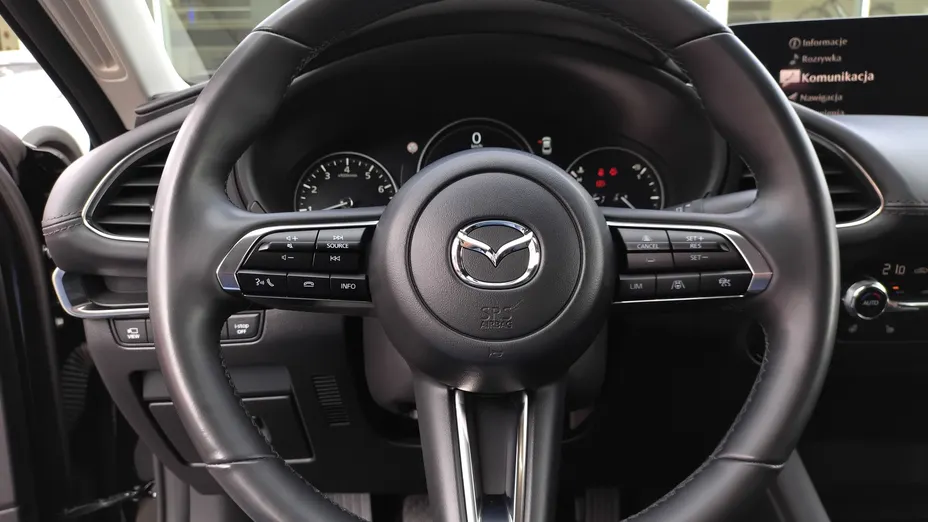 MAZDA 3 3 2.0 mHEV Centre-Line aut