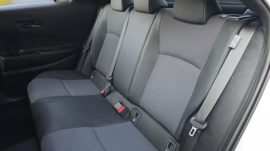 TOYOTA C-HR C-HR 2.0 PHEV Dynamic Force Executive