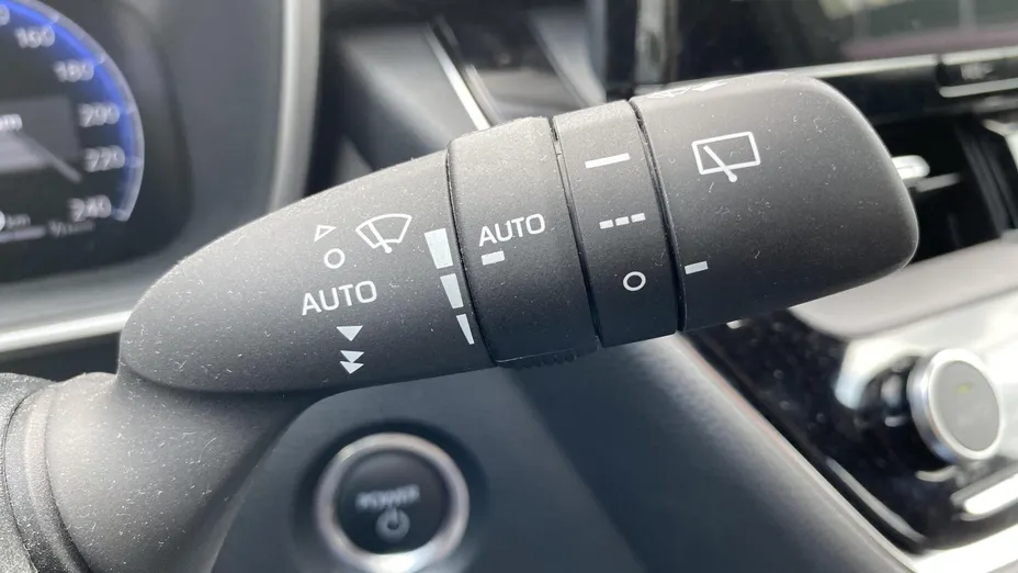 SUZUKI Swace Swace 1.8 Hybrid Elegance CVT