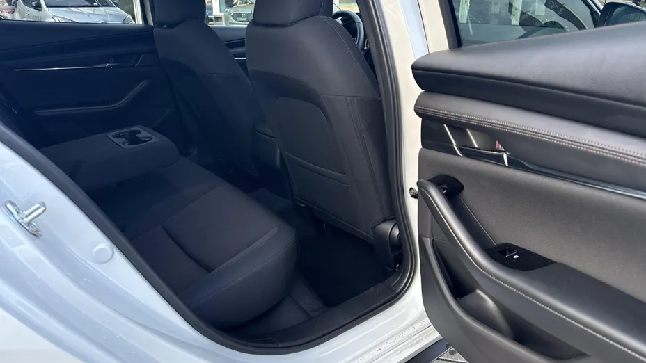 MAZDA 3 3 2.0 mHEV Centre-Line