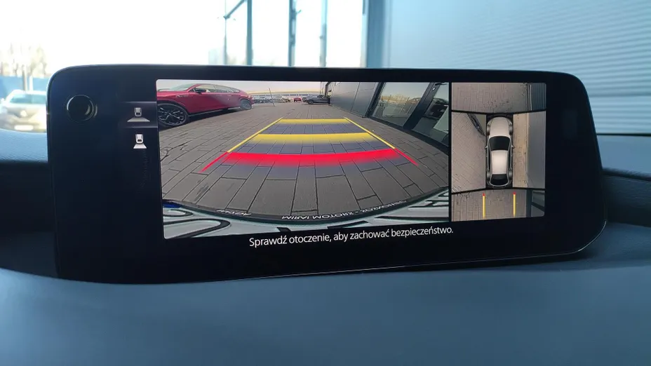 MAZDA 3 3 2.0 mHEV AWD Takumi aut