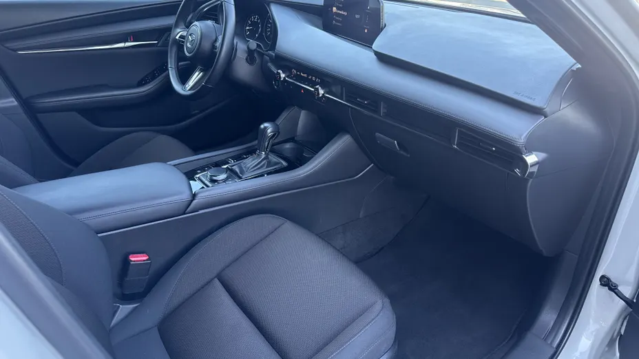 MAZDA 3 3 2.0 mHEV Centre-Line aut