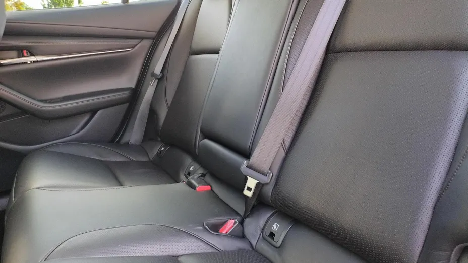 MAZDA 3 3 2.0 mHEV Hikari