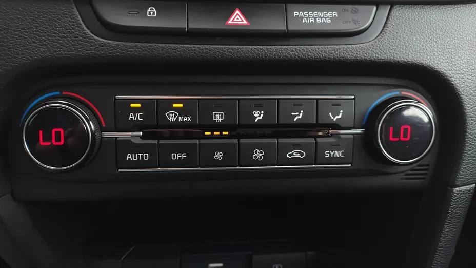 KIA Cee'd Ceed 1.6 CRDi SCR M