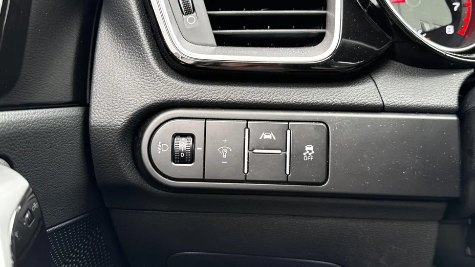 KIA Cee'd Ceed 1.5 T-GDI Tribute DCT