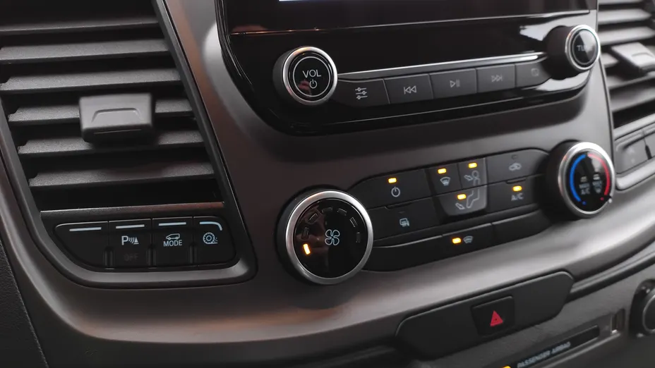 FORD Transit Custom Transit Custom 340 L2H1 Trend