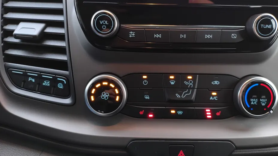 FORD Transit Custom Transit Custom 340 L2H1 Trend