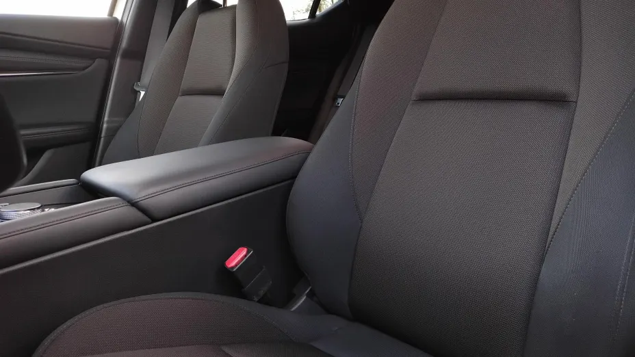 MAZDA 3 3 2.0 mHEV Kanjo aut