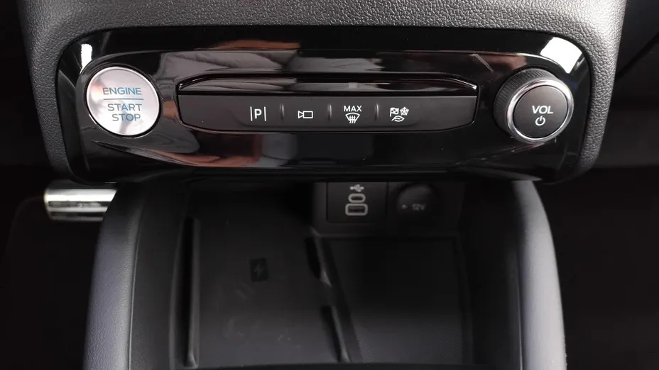 FORD Kuga Kuga 2.5 FHEV AWD ST-Line X