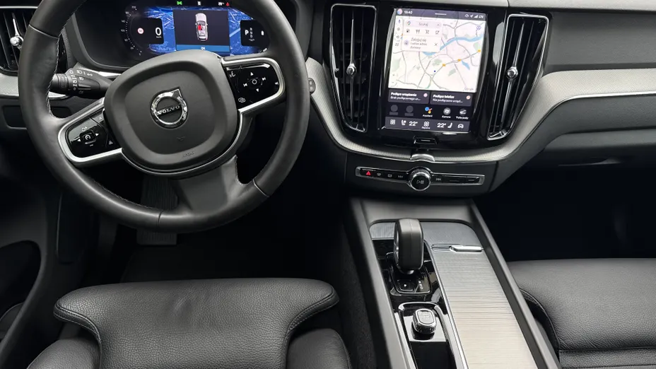 VOLVO XC60 XC60 B5 B AWD Plus Dark aut