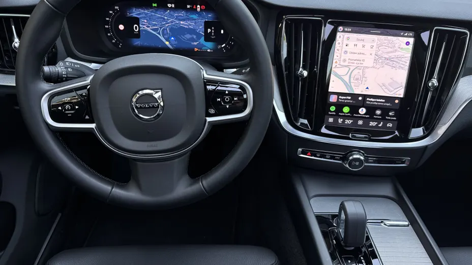 VOLVO V60 V60 B4 B Plus Dark aut