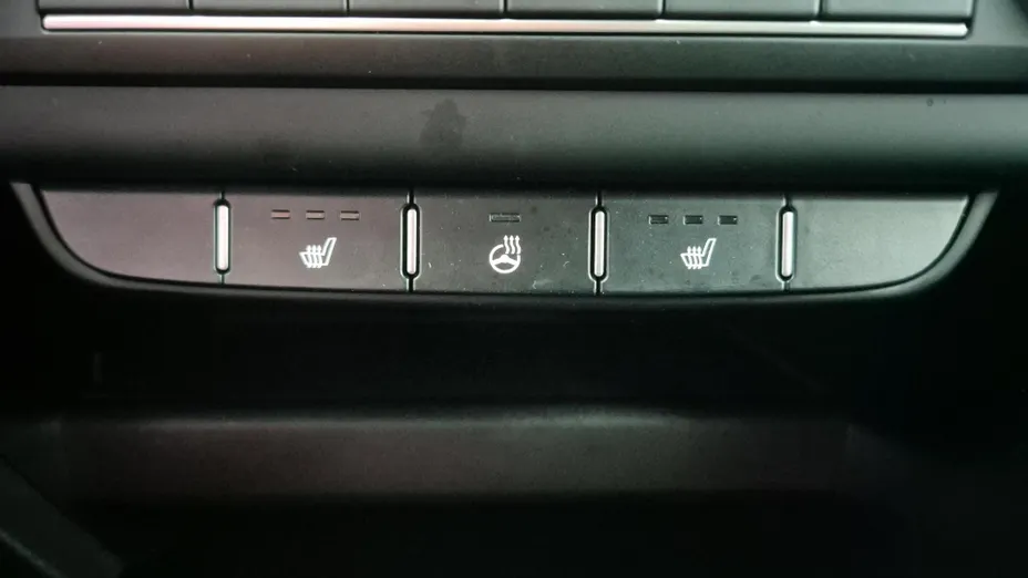 KIA Cee'd Ceed 1.5 T-GDI Tribute DCT