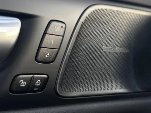 VOLVO V60 V60 B4 D Plus Dark aut