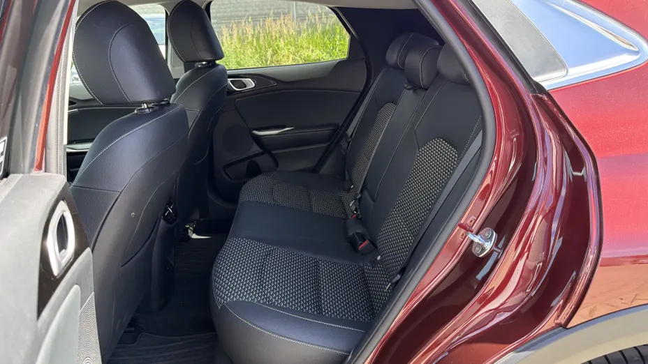 KIA XCeed XCeed 1.6 T-GDI Business Line DCT