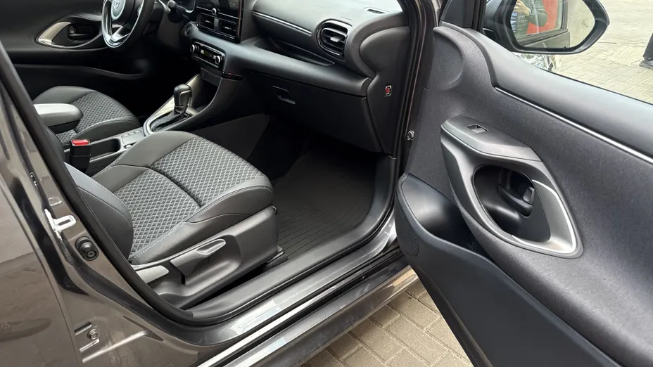 MAZDA 2 2 1.5 Hybrid Homura Plus CVT