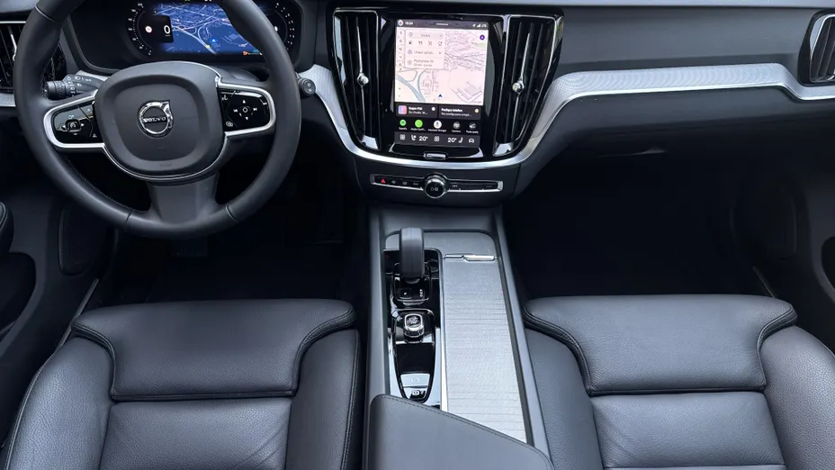 VOLVO V60 V60 B4 B Plus Dark aut