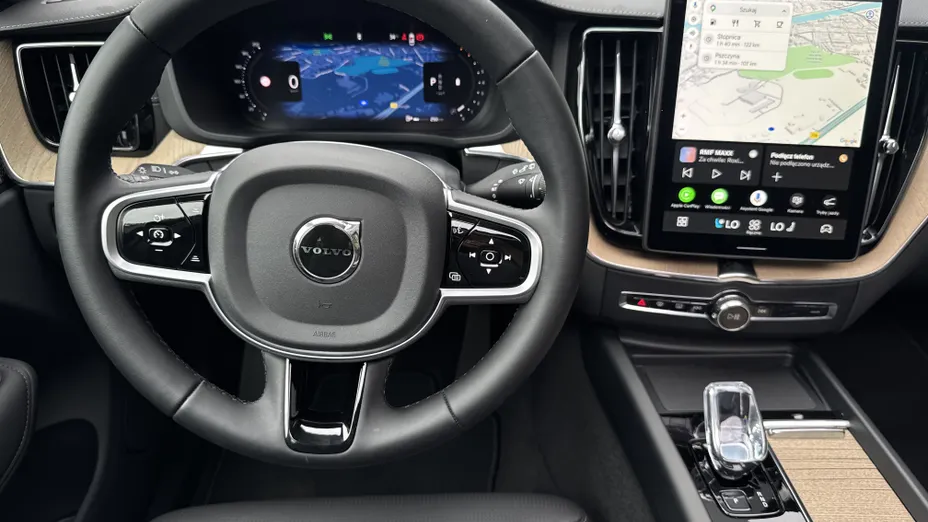 VOLVO XC60 XC60 B5 B AWD Ultra Bright aut