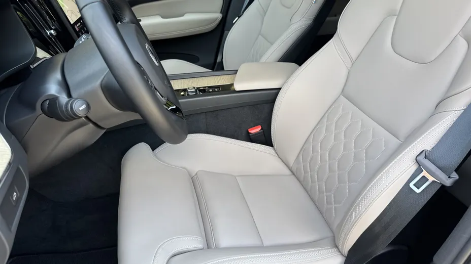 VOLVO XC60 XC60 B5 B AWD Ultra Dark aut