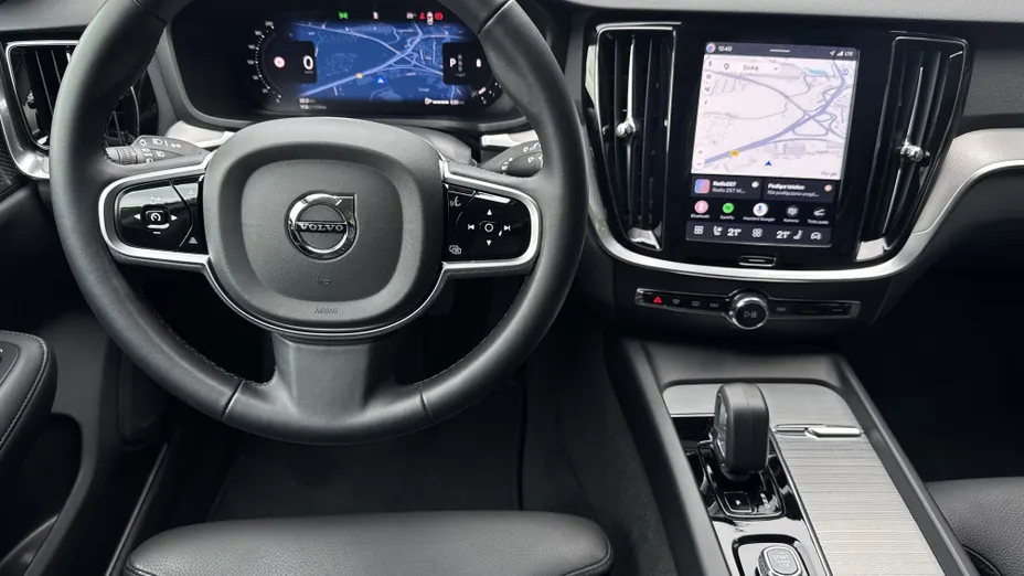 VOLVO V60 V60 B4 D Plus Dark aut