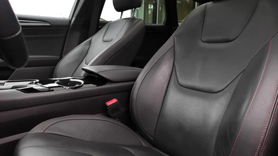 FORD Mondeo Mondeo 2.0 Hybrid ST-Line X