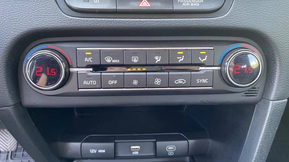 KIA Cee'd Ceed 1.5 T-GDI M