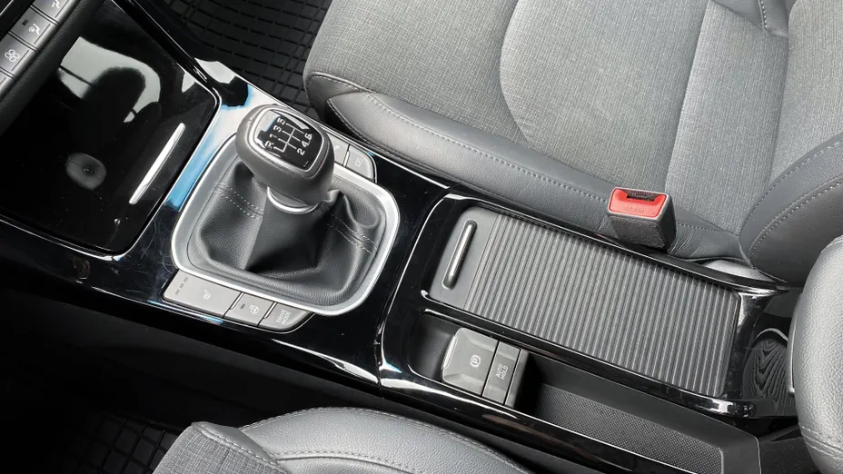 HYUNDAI i30 i30 1.5 T-GDI 48V Smart