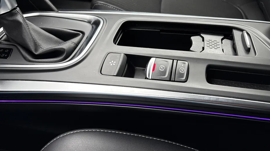 RENAULT Megane Megane 1.3 TCe Intens EDC