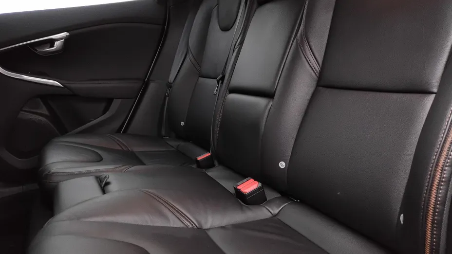 VOLVO V40 Cross Country V40 CC T3 Drive-E Summum aut