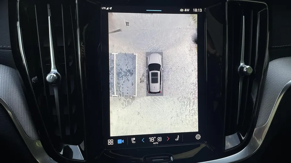 VOLVO V60 V60 T6 AWD Plug-In Hybrid Ultra Dark aut