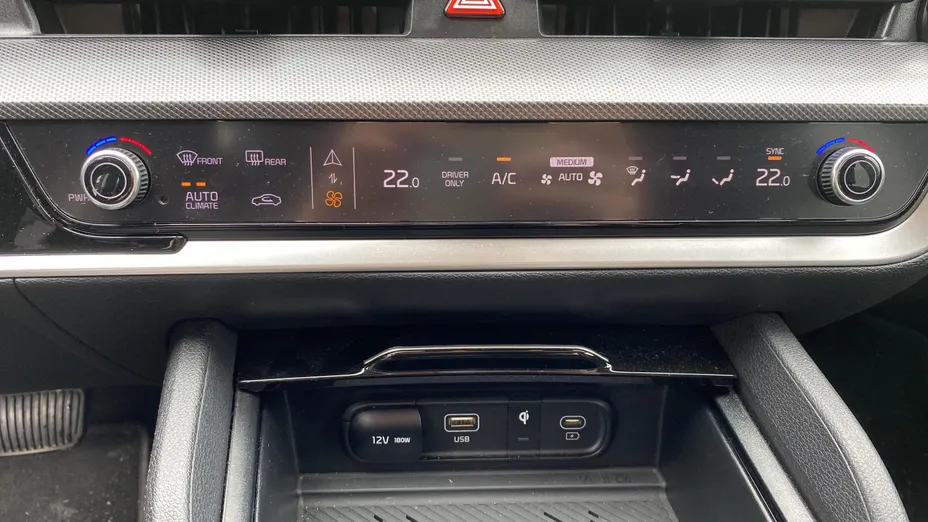 KIA Sportage Sportage 1.6 T-GDI HEV Business Line 2WD aut