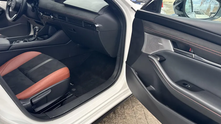 MAZDA 3 3 2.0 mHEV Nagisa aut