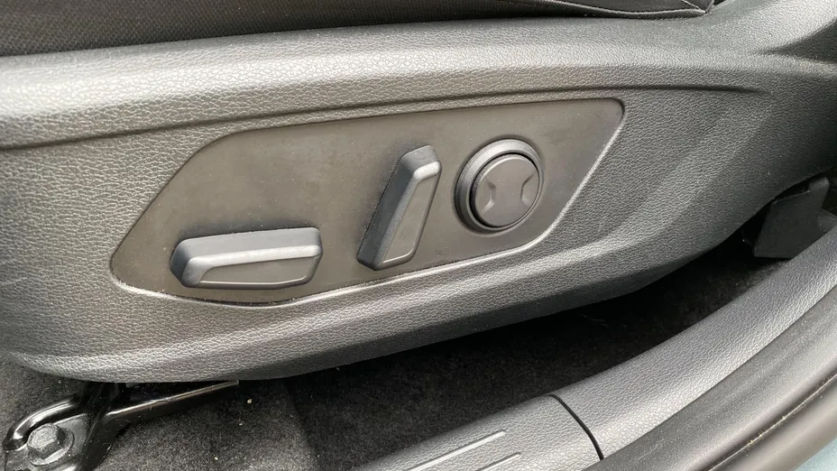 KIA Sportage Sportage 1.6 T-GDI HEV Business Line 2WD aut