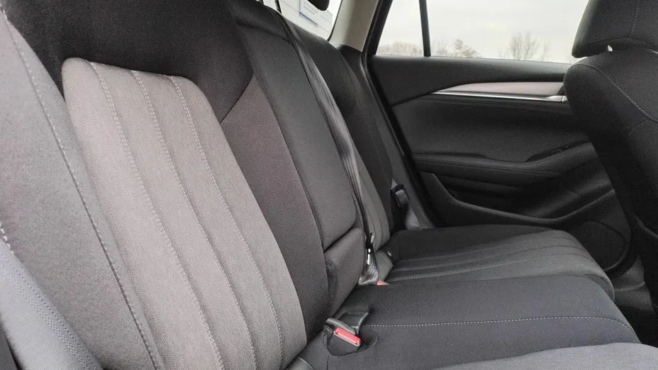 MAZDA 6 6 2.0 Center-Line aut