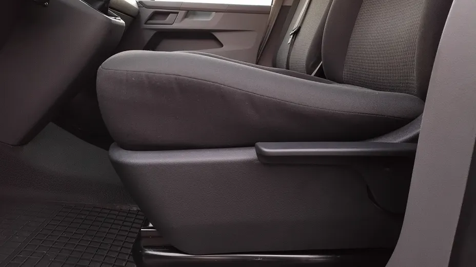 VOLKSWAGEN Transporter Transporter T6.1 TDI L2H1