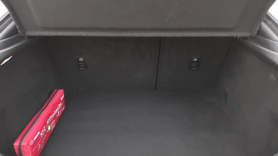 MAZDA 3 3 2.0 mHEV Kanjo