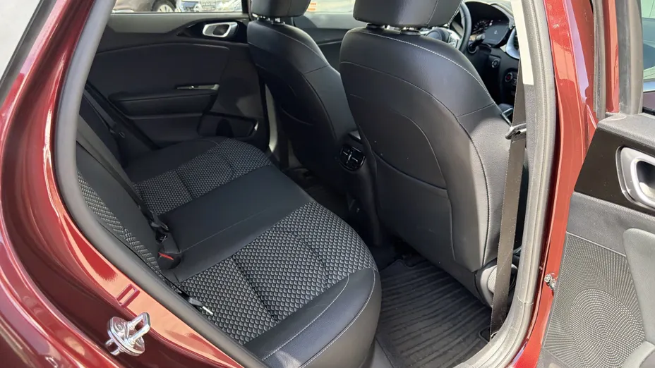 KIA XCeed XCeed 1.6 T-GDI Business Line DCT