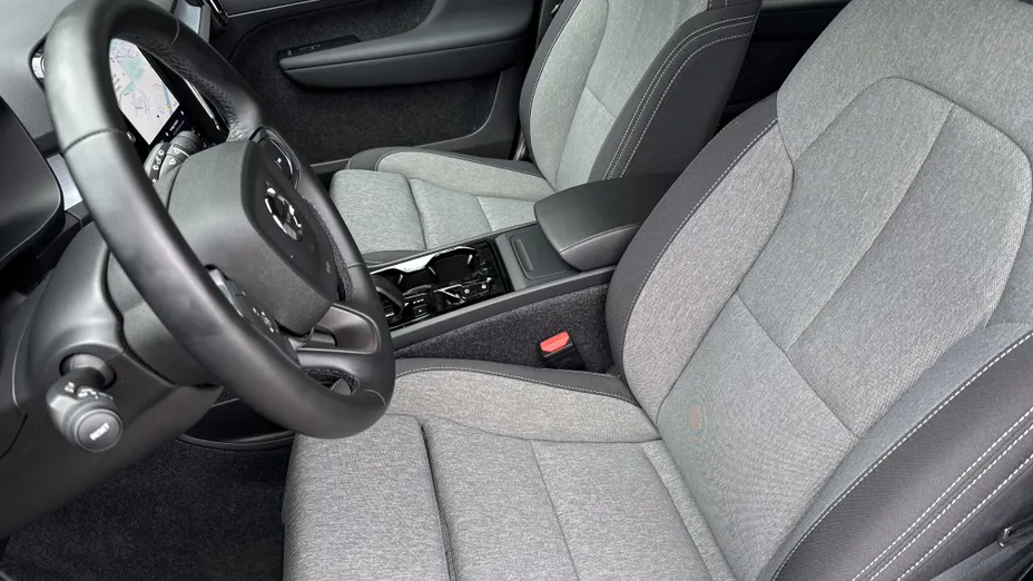 VOLVO XC40 XC40 B4 Plus Dark aut