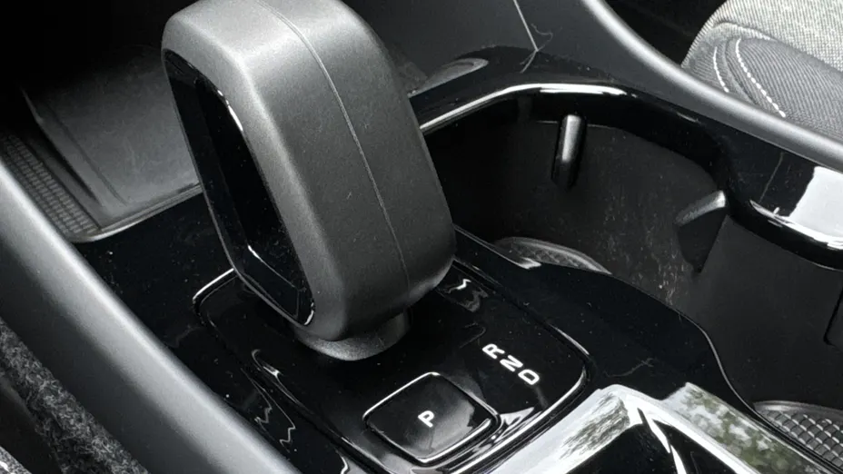 VOLVO XC40 XC40 B4 Plus Dark aut