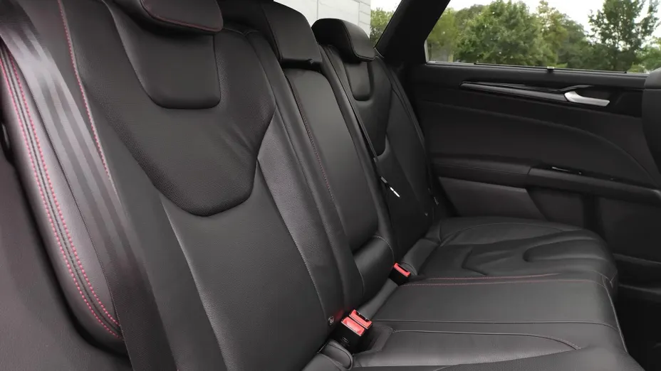 FORD Mondeo Mondeo 2.0 Hybrid ST-Line X