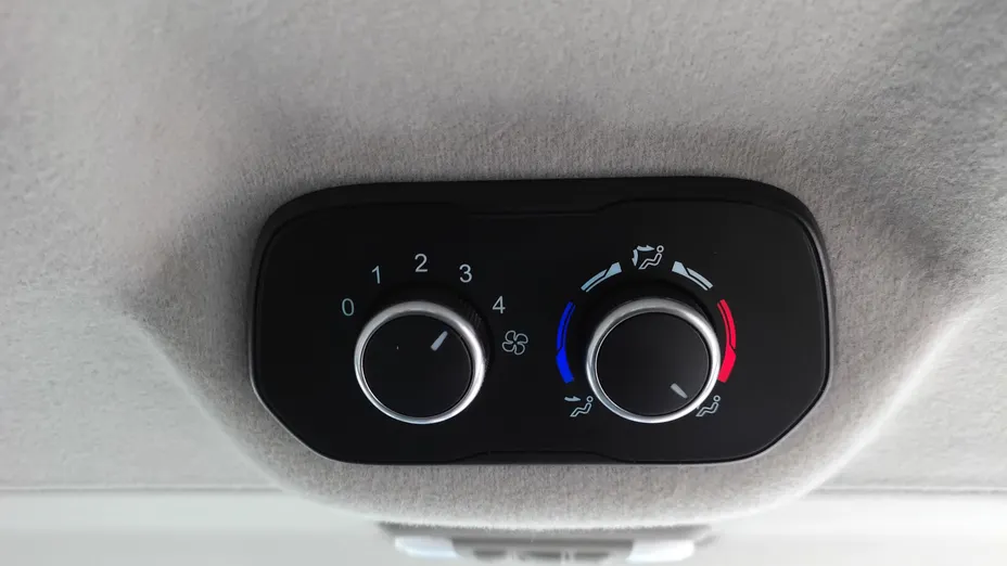 FORD Transit Custom Transit Custom Kombi 320 L2H1 Trend